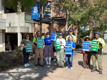 WPEA and WFSE members rally at Bellevue College